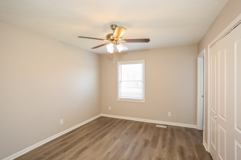 1,865/Mo, 8030 Woodgate Ct Indianapolis, IN 46268 Main Bedroom View