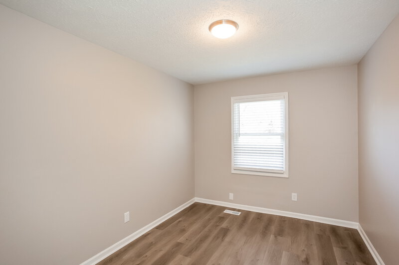 1,865/Mo, 8030 Woodgate Ct Indianapolis, IN 46268 Bedroom View 2