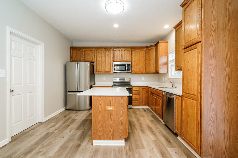 2,505/Mo, 6571 E Daisy Hill Ct Camby, IN 46113 Kitchen View