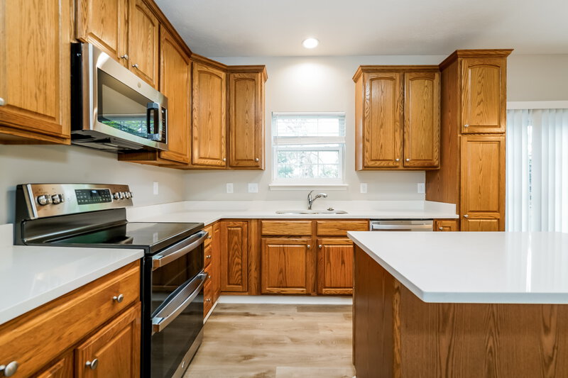2,505/Mo, 6571 E Daisy Hill Ct Camby, IN 46113 Kitchen View 3