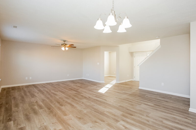 2,125/Mo, 1089 W Jade Dr Fortville, IN 46040 Dining Room View