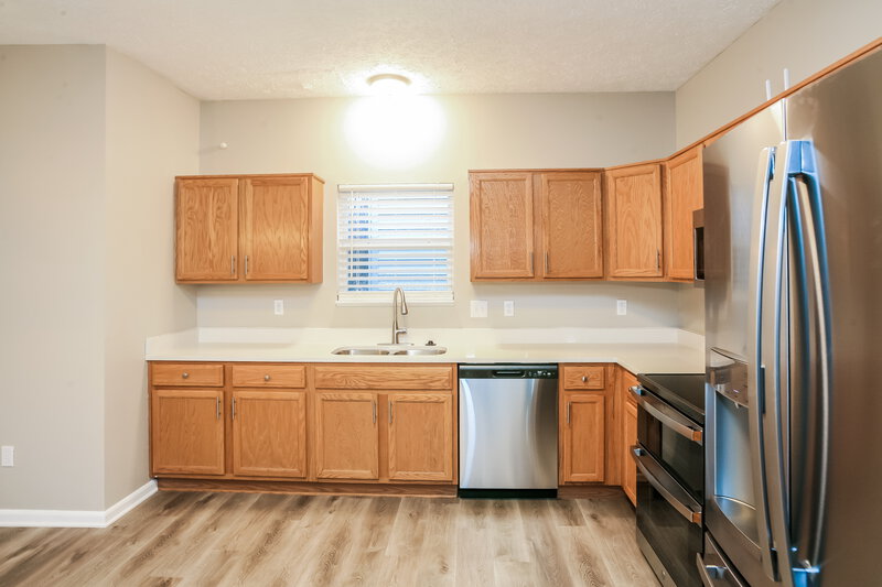 1,830/Mo, 3016 Limber Pine Dr Whiteland, IN 46184 Kitchen View