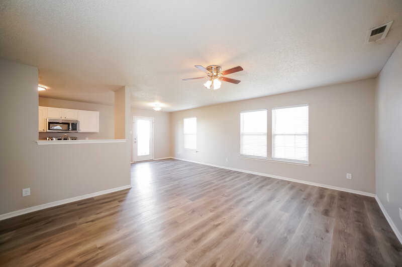 1,685/Mo, 3018 Everbloom Way Indianapolis, IN 46217 Living Room View 3