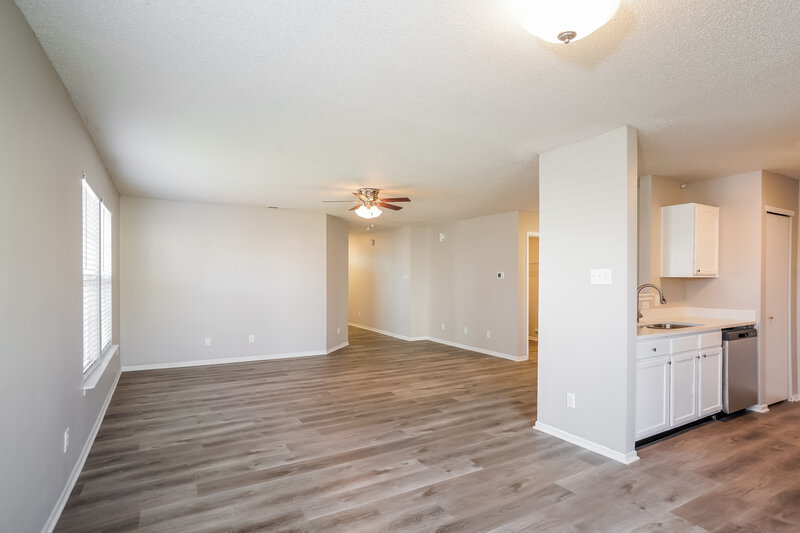 1,685/Mo, 3018 Everbloom Way Indianapolis, IN 46217 Dining Room View 2