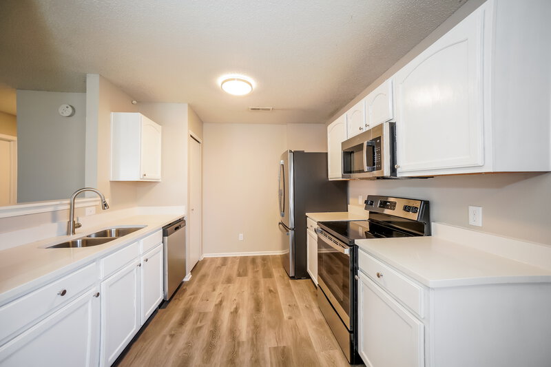 1,685/Mo, 3018 Everbloom Way Indianapolis, IN 46217 Kitchen View