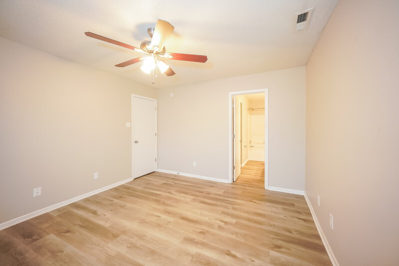 1,685/Mo, 3018 Everbloom Way Indianapolis, IN 46217 Main Bedroom View 2