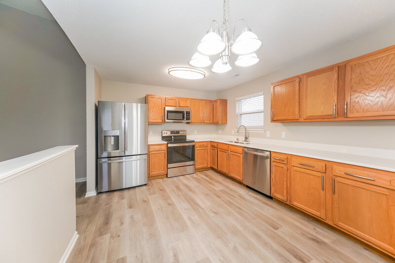 1,865/Mo, 19219 Prairie Crossing Dr Noblesville, IN 46062 Dining Room View 2