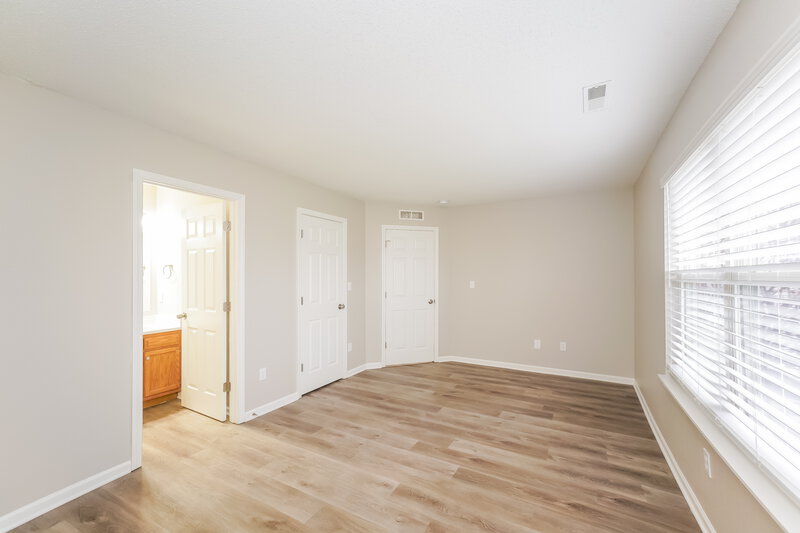 1,865/Mo, 19219 Prairie Crossing Dr Noblesville, IN 46062 Main Bedroom View 2