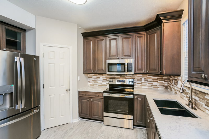 1,575/Mo, 147 Fountain Dr Mooresville, IN 46158 Kitchen View