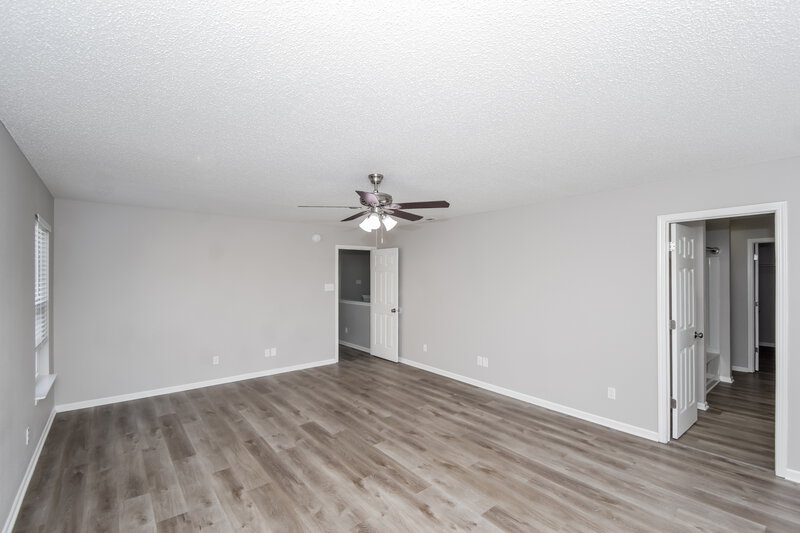 2,000/Mo, 12432 Bearsdale Dr Indianapolis, IN 46235 Main Bedroom View 2