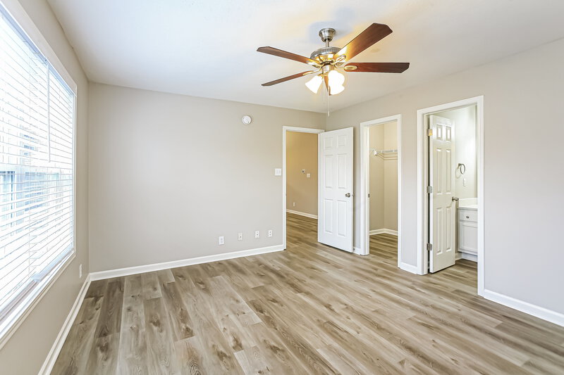 1,620/Mo, 2250 Midlothian Lane Indianapolis, IN 46214 Main Bedroom View