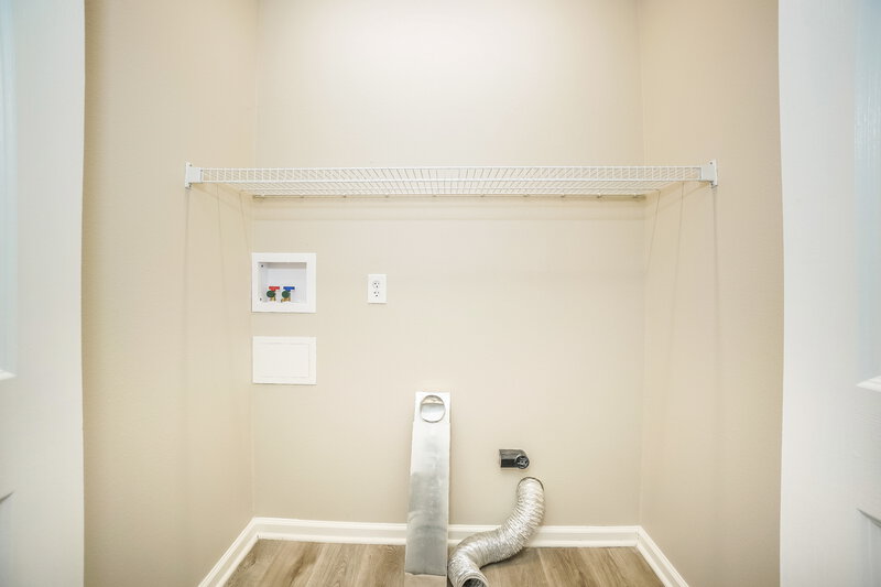 1,675/Mo, 3926 Candle Berry Dr Indianapolis, IN 46235 Walk In Closet View