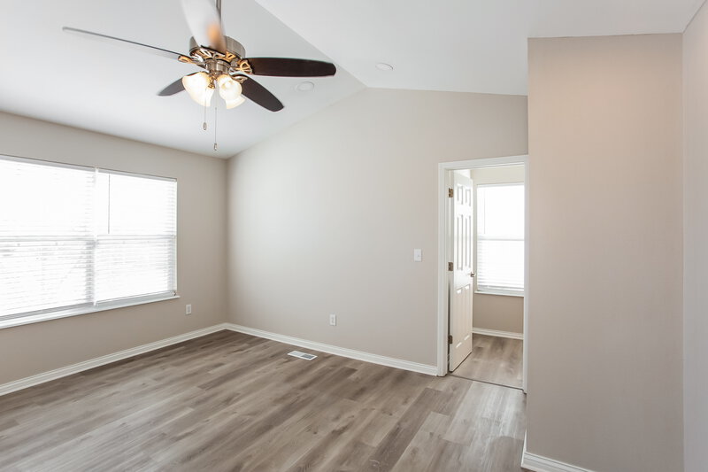 2,160/Mo, 1655 Kingen Dr Greenfield, IN 46140 Main Bedroom View
