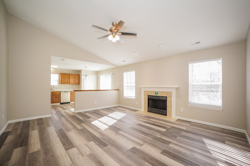 1,755/Mo, 957 Country Ln Indianapolis, IN 46217 Misc View