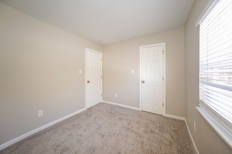 1,755/Mo, 957 Country Ln Indianapolis, IN 46217 Misc View 12