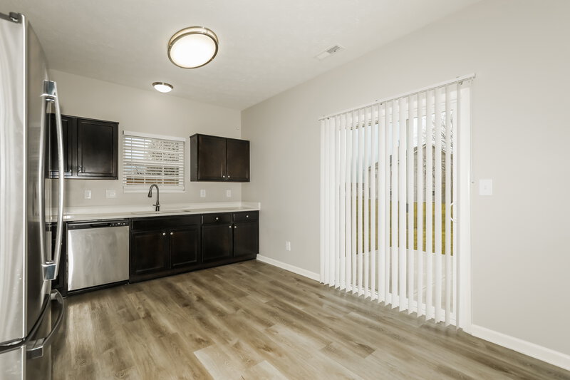 1,785/Mo, 2232 Schoolmarm Dr Greenfield, IN 46140 Kitchen View 2