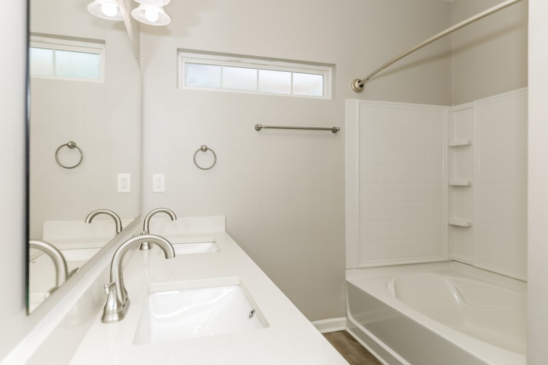 1,785/Mo, 2232 Schoolmarm Dr Greenfield, IN 46140 Main Bathroom View