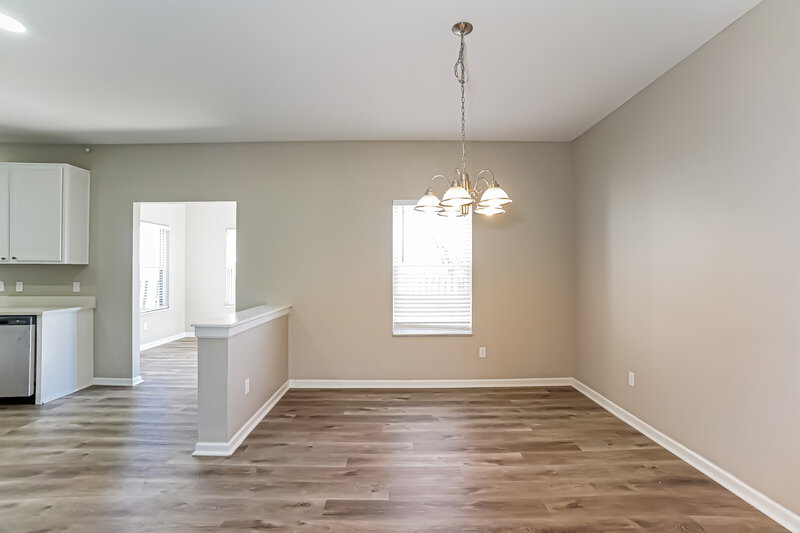 2,000/Mo, 3033 Lodgepole Dr Whiteland, IN 46184 Dining Room View
