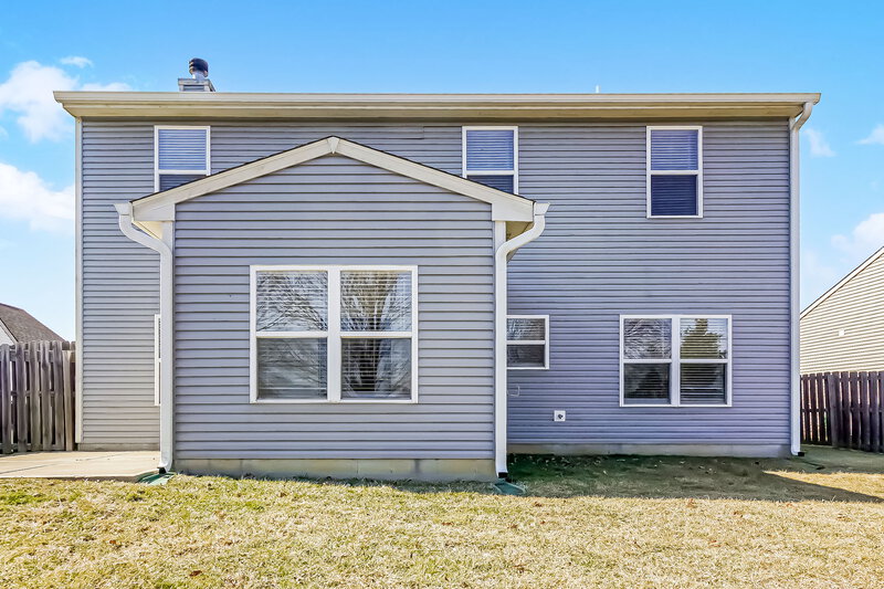 2,000/Mo, 3033 Lodgepole Dr Whiteland, IN 46184 Rear View