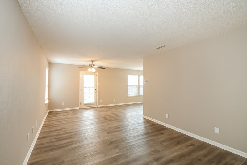 1,955/Mo, 16753 Aulton Dr Noblesville, IN 46060 Living Room View