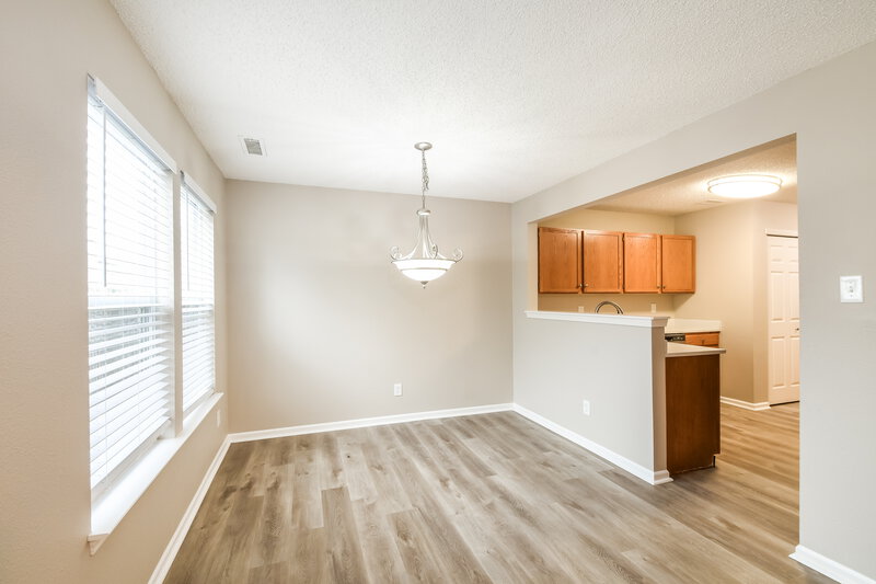 1,955/Mo, 16753 Aulton Dr Noblesville, IN 46060 Dining Room View