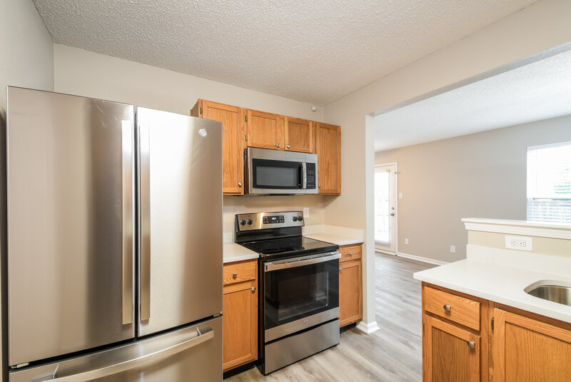 1,955/Mo, 16753 Aulton Dr Noblesville, IN 46060 Kitchen View 2