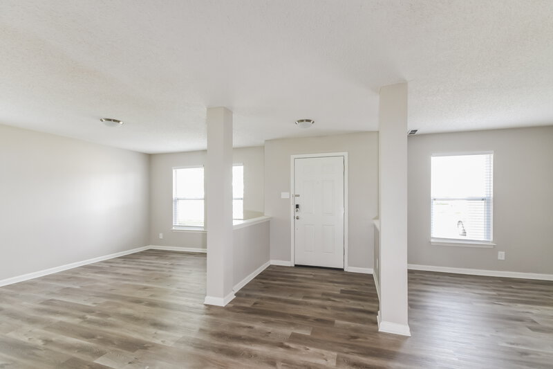 2,400/Mo, 5978 N Rockingham Ln McCordsville, IN 46055 Foyer View