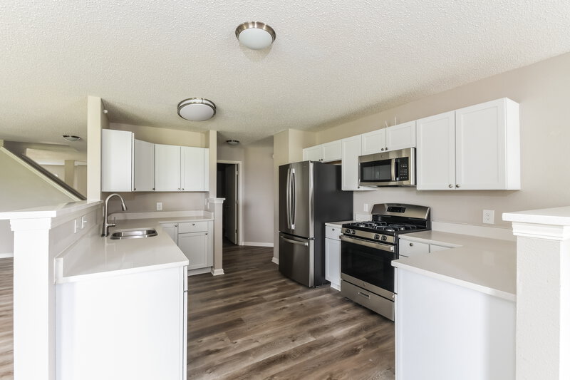 2,400/Mo, 5978 N Rockingham Ln McCordsville, IN 46055 Kitchen View
