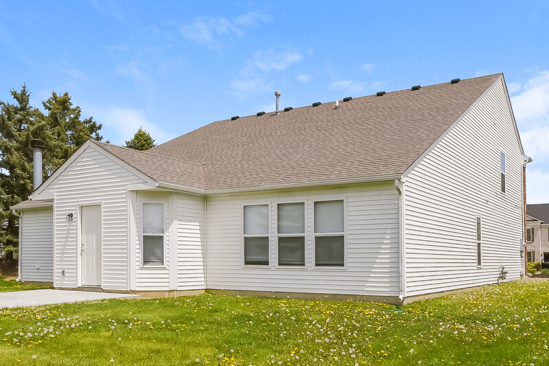 2,400/Mo, 5978 N Rockingham Ln McCordsville, IN 46055 Rear View 2