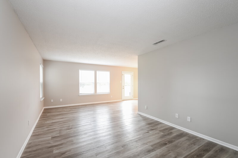 1,945/Mo, 6670 Black Antler Cir Indianapolis, IN 46217 Living Room View 2