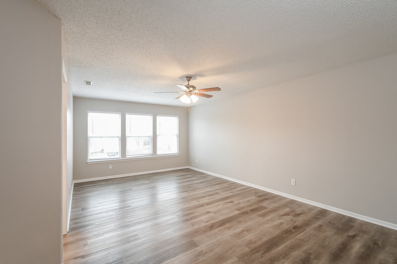 1,945/Mo, 6670 Black Antler Cir Indianapolis, IN 46217 Main Bedroom View 2