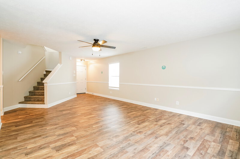 1,640/Mo, 4468 Redcliff North Ln Plainfield, IN 46168 Living Room View 2