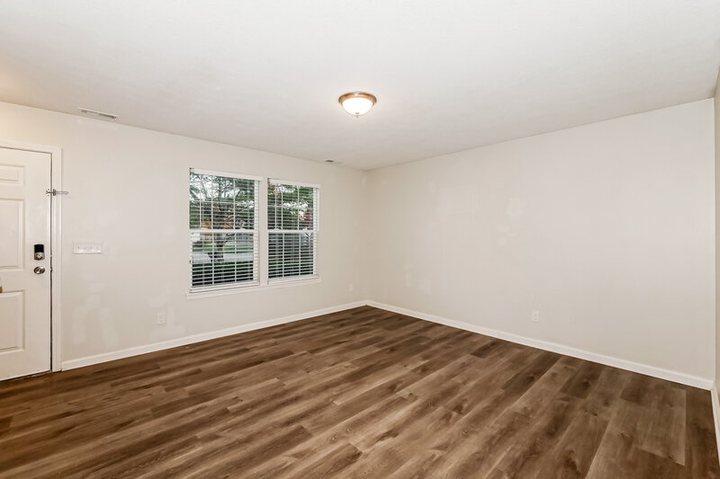 1,935/Mo, 6322 Bearsdale Cir Indianapolis, IN 46235 Living Room View