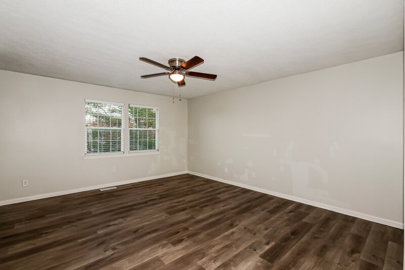 1,935/Mo, 6322 Bearsdale Cir Indianapolis, IN 46235 Main Bedroom View