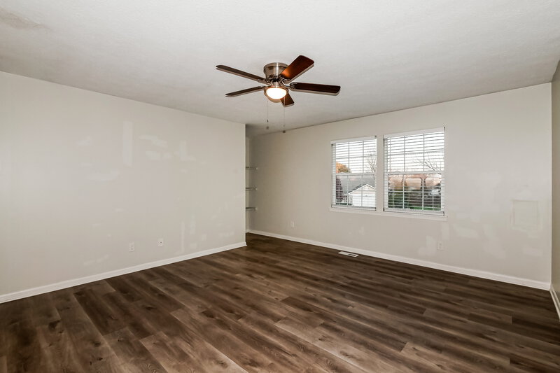 1,935/Mo, 6322 Bearsdale Cir Indianapolis, IN 46235 Main Bedroom View 2