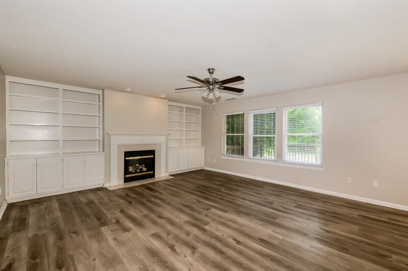 2,445/Mo, 749 Morgan Way Greenwood, IN 46143 Living Room View 2
