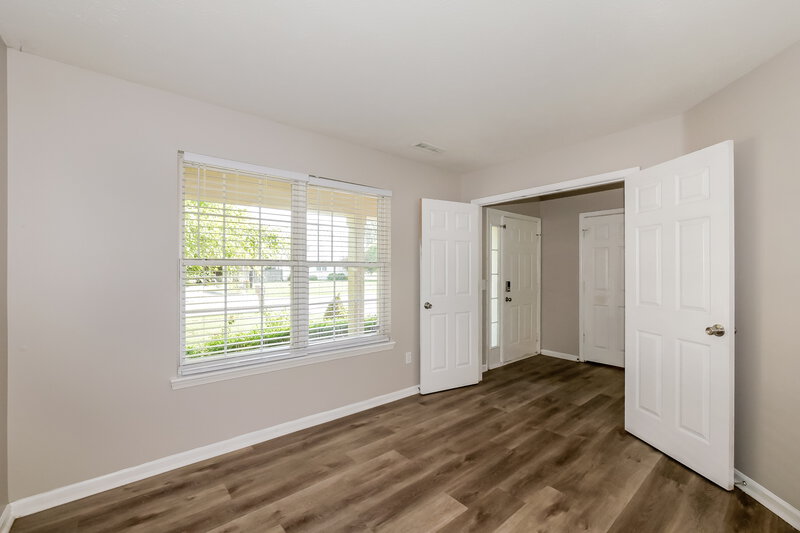 2,445/Mo, 749 Morgan Way Greenwood, IN 46143 Office View