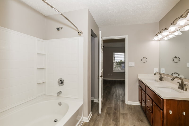 1,945/Mo, 1263 Grand Canyon Ct Franklin, IN 46131 Main Bathroom View 2
