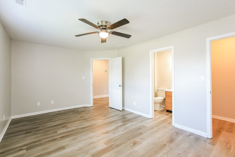 1,840/Mo, 1015 Redwood Dr Lebanon, IN 46052 Main Bedroom View