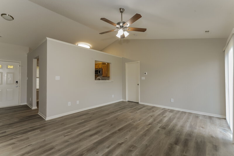 1,685/Mo, 4038 Knollwood Ave Franklin, IN 46131 Living Room View