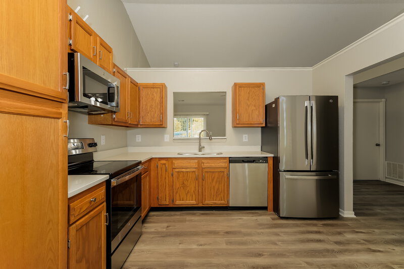 1,685/Mo, 4038 Knollwood Ave Franklin, IN 46131 Kitchen View