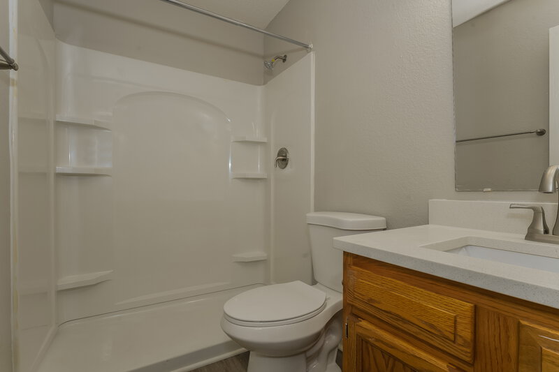 1,685/Mo, 4038 Knollwood Ave Franklin, IN 46131 Bathroom View