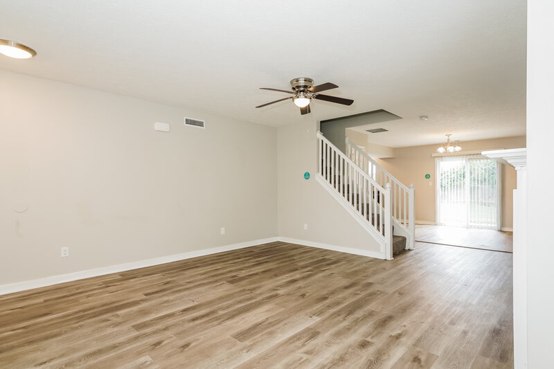 2,015/Mo, 524 Grassy Bend Dr Greenwood, IN 46143 Misc View 3