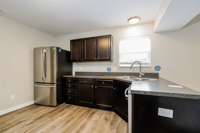 2,015/Mo, 524 Grassy Bend Dr Greenwood, IN 46143 Misc View 5