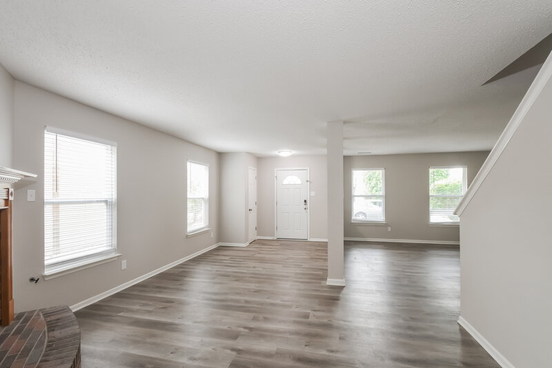 1,885/Mo, 12637 Endurance Dr Fishers, IN 46037 Living Room View 2