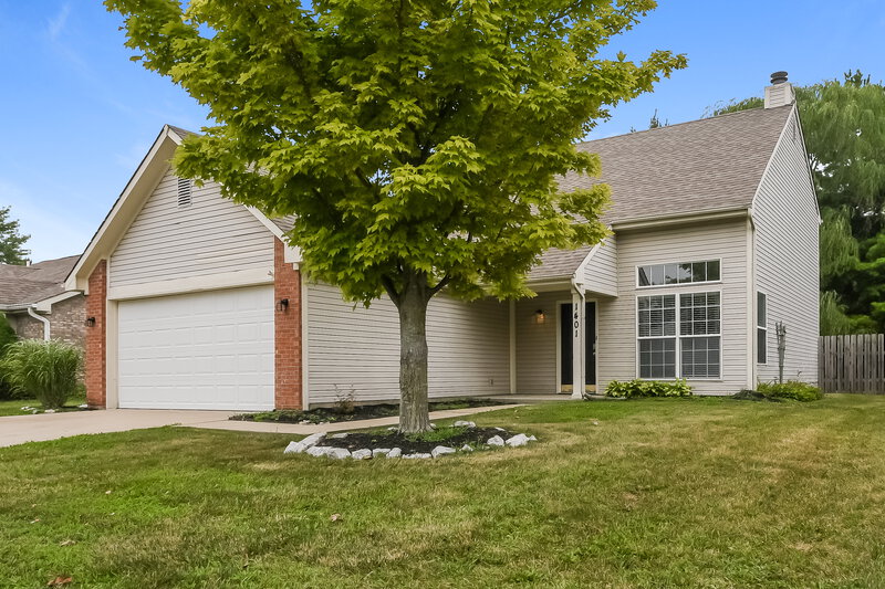 1,975/Mo, 1401 Audubon Dr Brownsburg, IN 46112 Front View