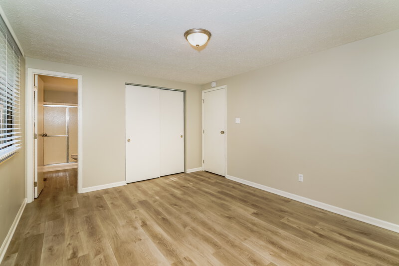 1,930/Mo, 7315 Chimney Rock Ct Indianapolis, IN 46217 Main Bedroom View 2