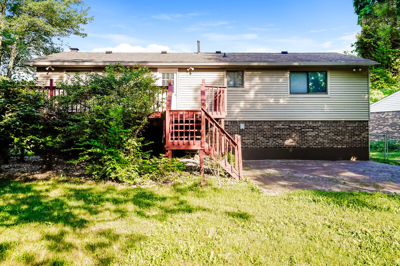 1,930/Mo, 7315 Chimney Rock Ct Indianapolis, IN 46217 Rear View