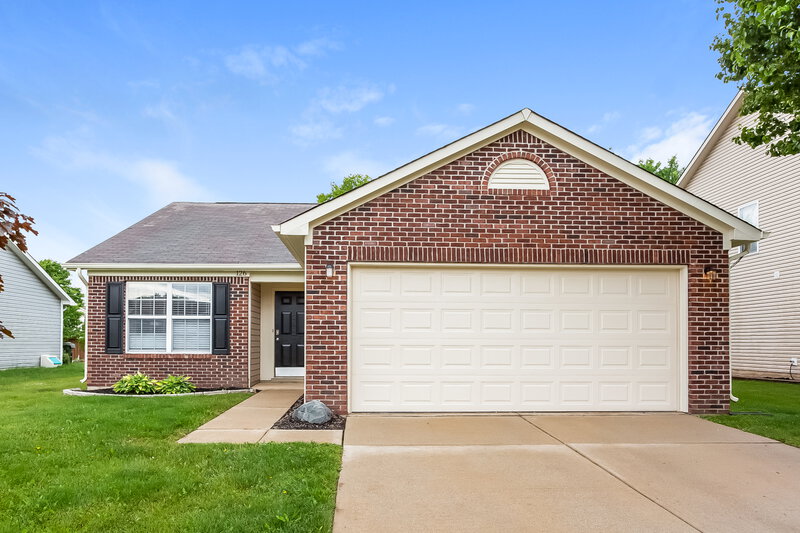 2,450/Mo, 126 Thistlewood Dr Greenfield, IN 46140 External View