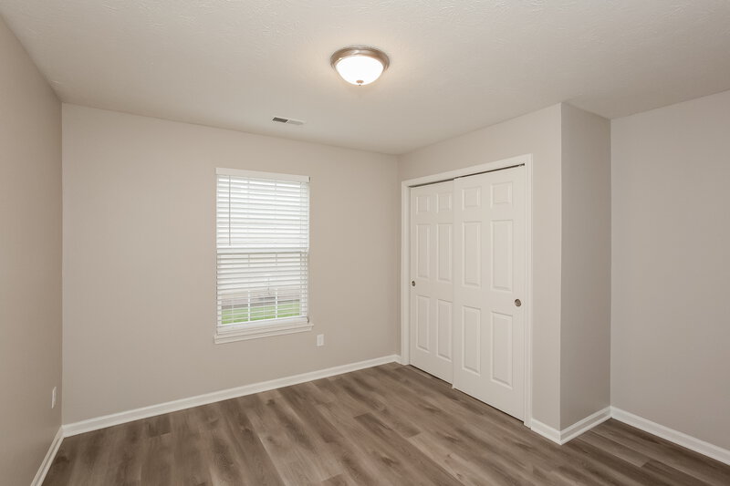 2,450/Mo, 126 Thistlewood Dr Greenfield, IN 46140 Bedroom View 3